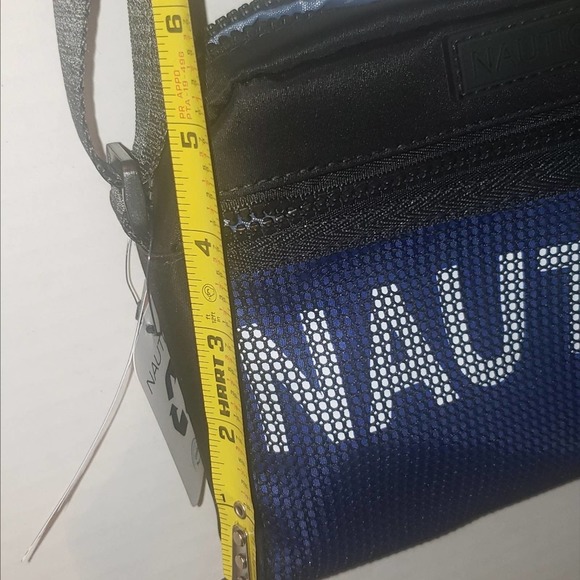 Nautica Camera Bag Black & Blue NWT - Picture 7 of 7